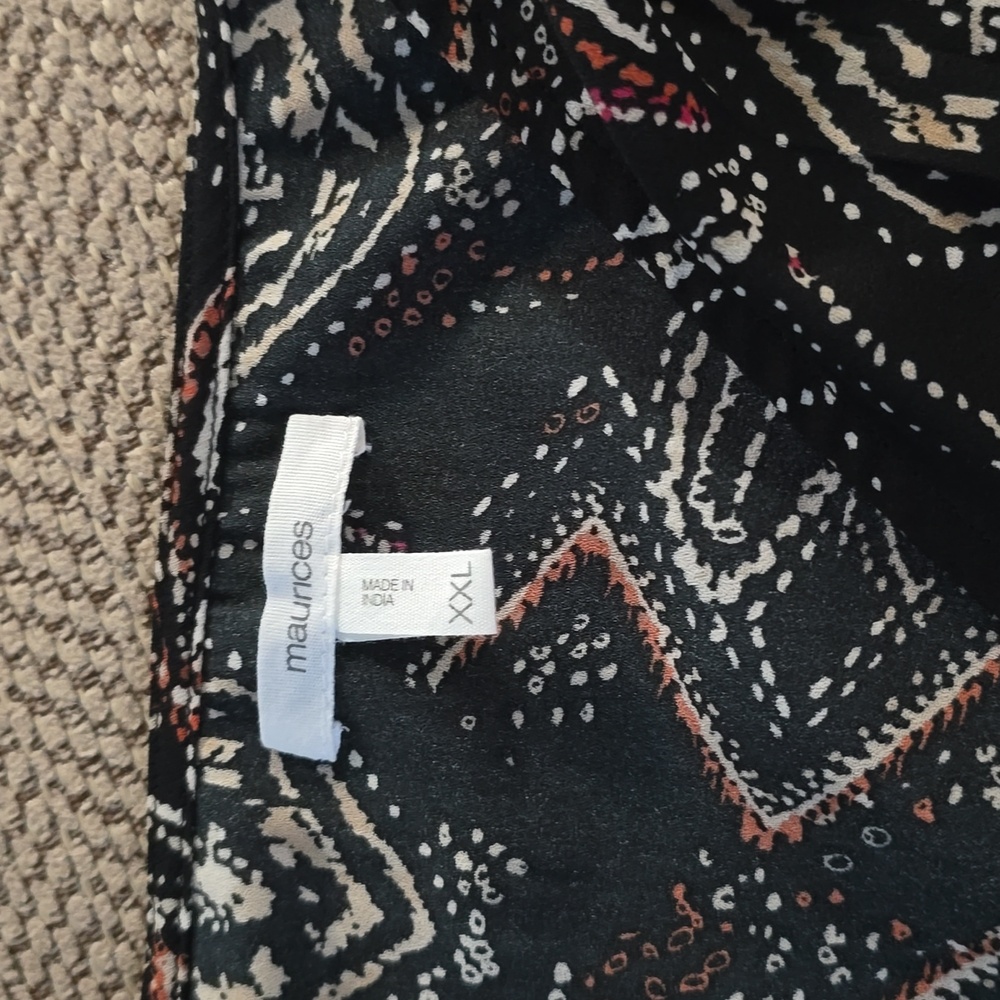 Maurices Black and White Abstract Mini Skirt - Picture 4 of 4